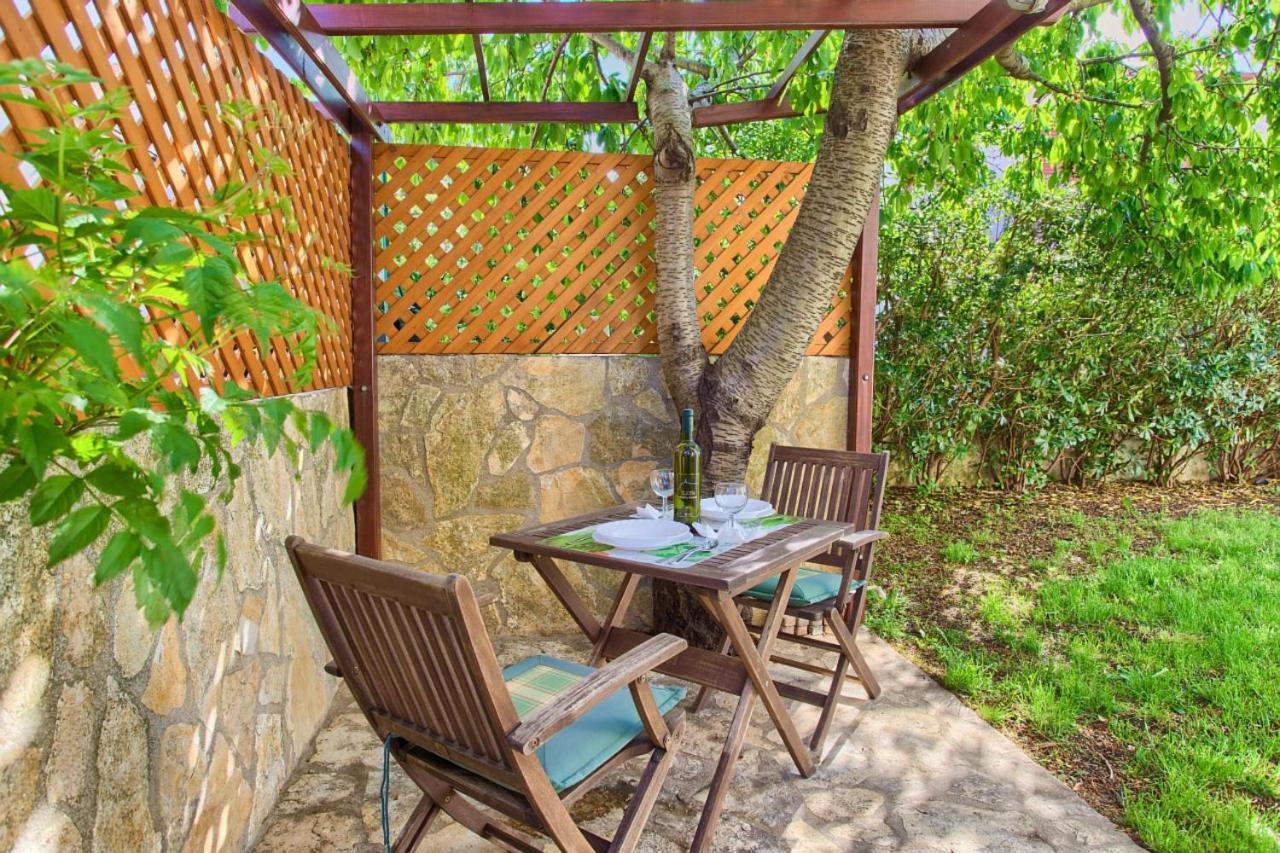 Romantic Apartment Krk Town Bagian luar foto